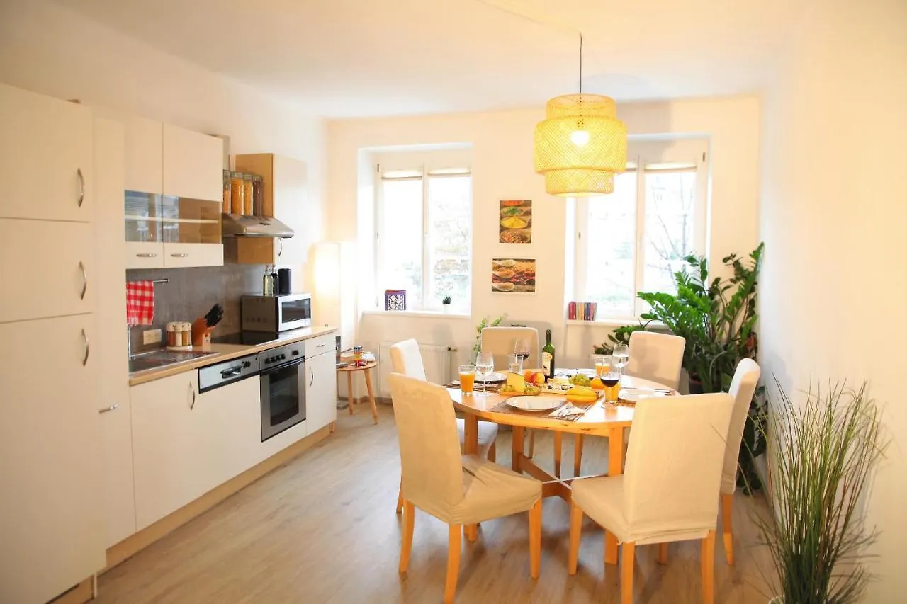 Modern Apt In The Most Famous City Postcard Innsbruck Apartment